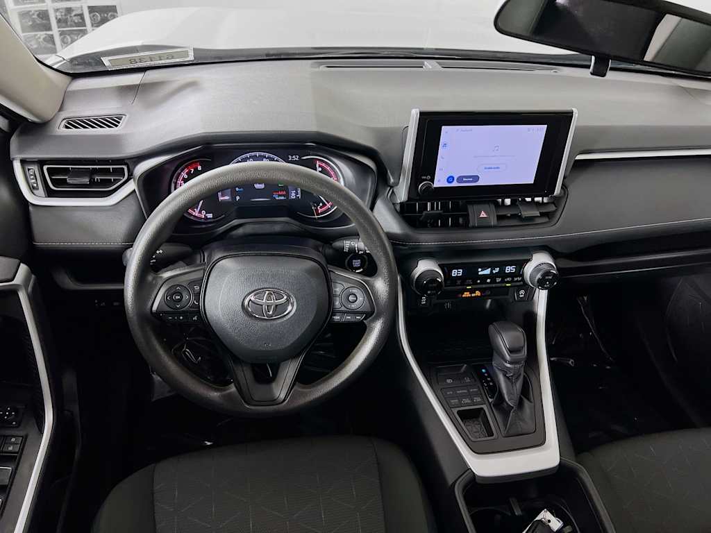 2024 Toyota RAV4 — photo 22