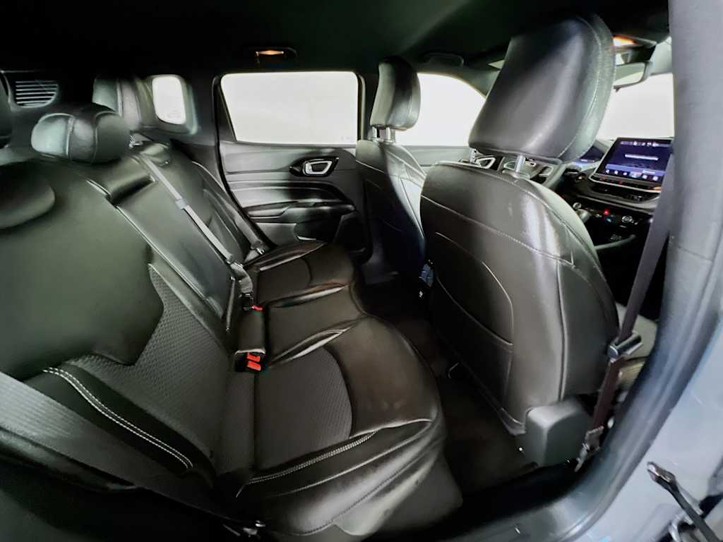 2023 Jeep Compass — photo 26