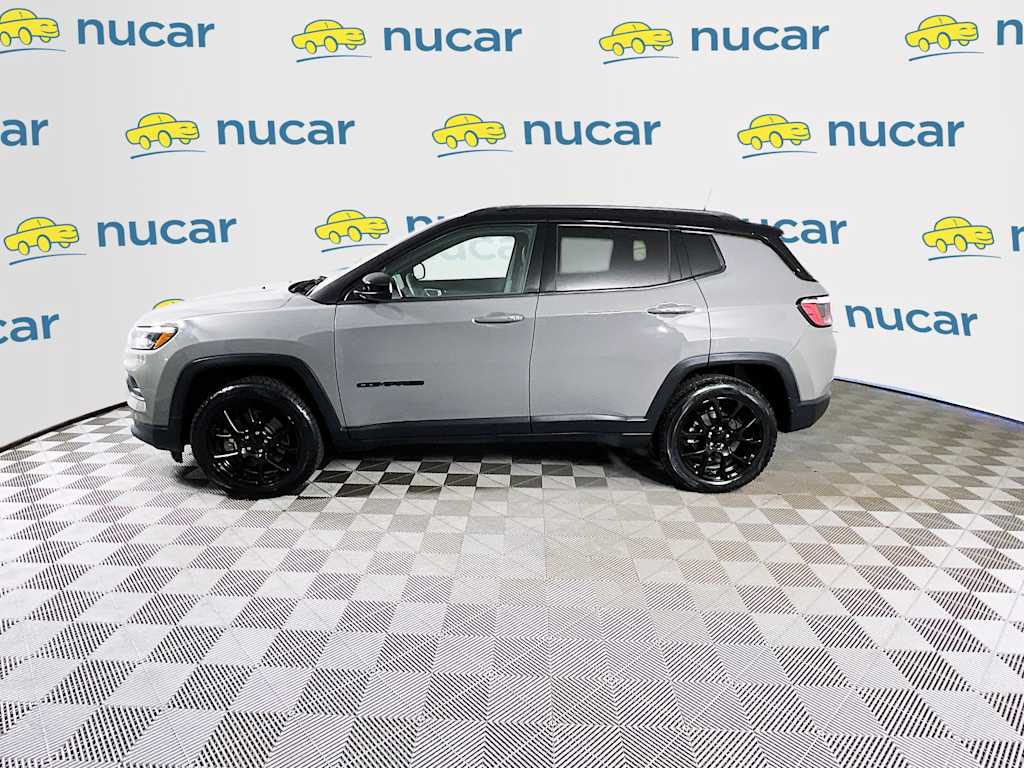 2023 Jeep Compass — photo 4