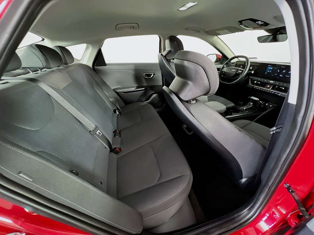 2025 Kia K4 — photo 26
