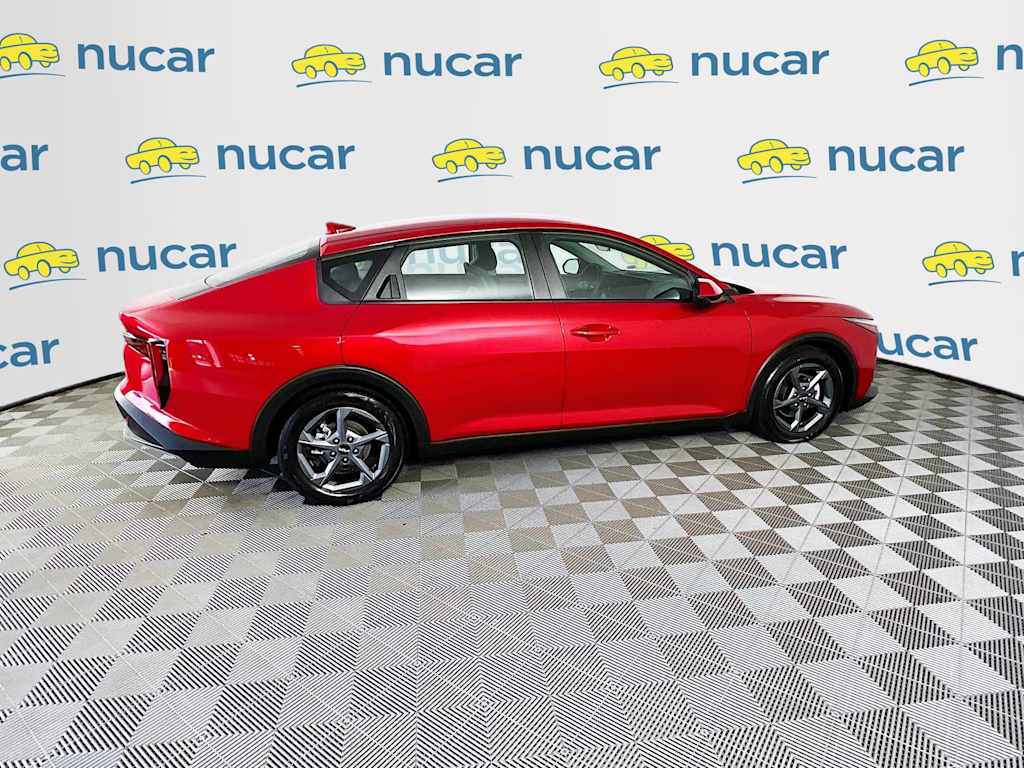 2025 Kia K4 — photo 8