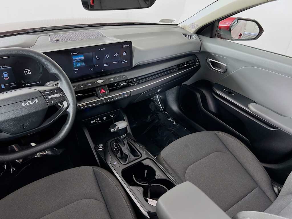 2025 Kia K4 — photo 23