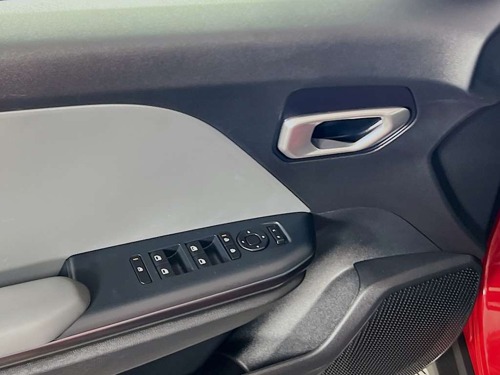 2025 Kia K4 — photo 18