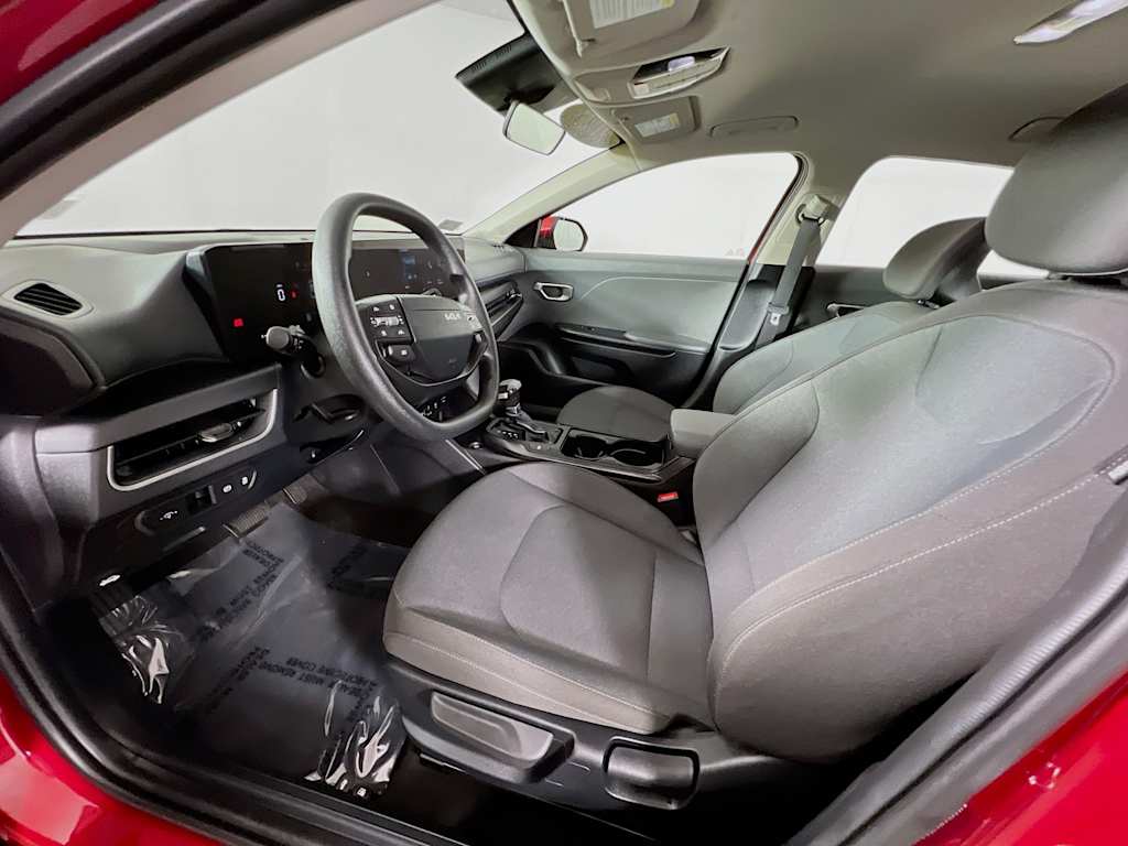 2025 Kia K4 — photo 21