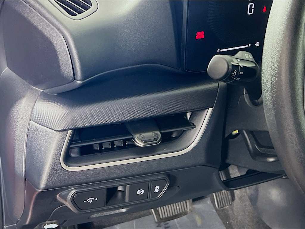 2025 Kia K4 — photo 10
