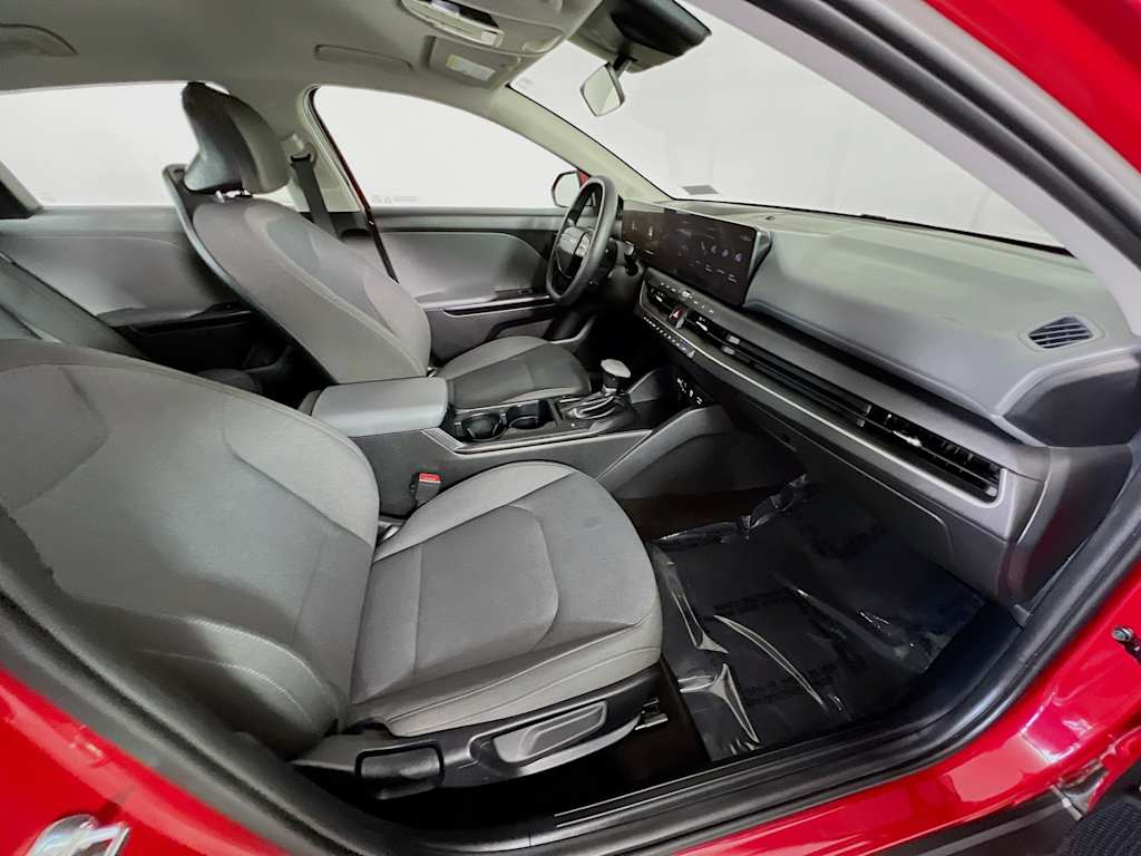 2025 Kia K4 — photo 27