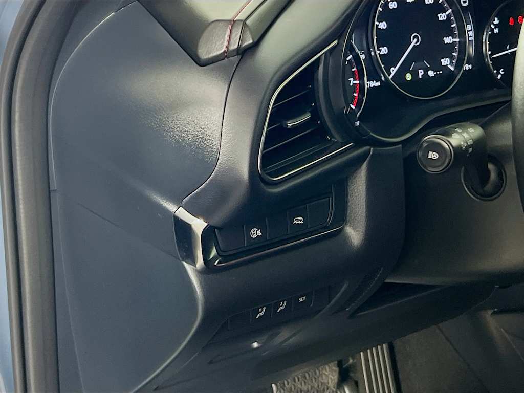 2025 Mazda CX-30 — photo 10