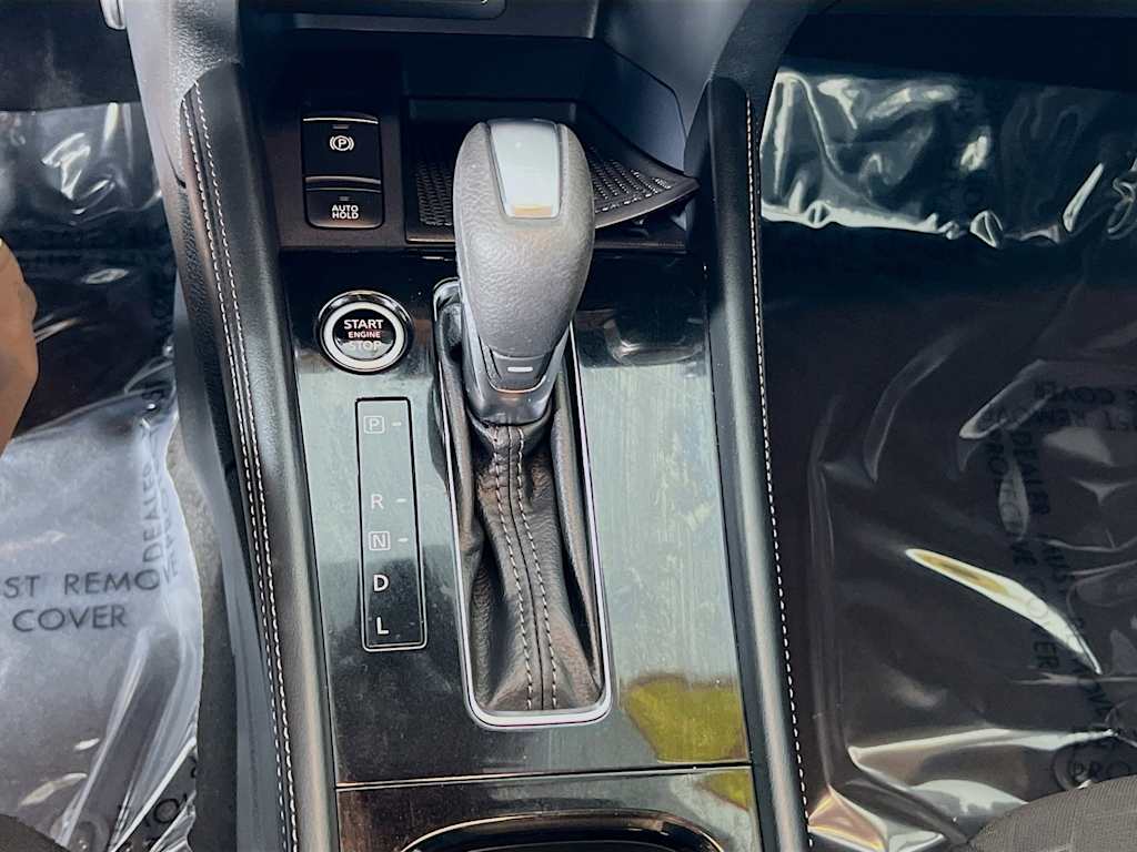 2024 Nissan Kicks — photo 16