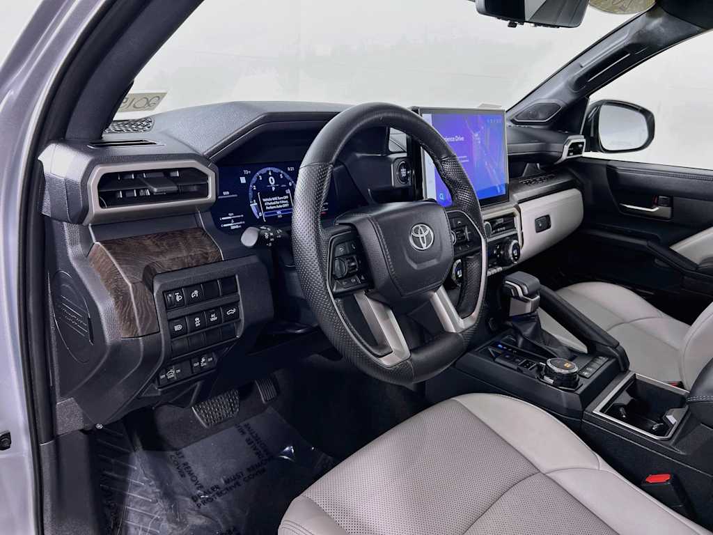 2024 Toyota Tacoma — photo 9