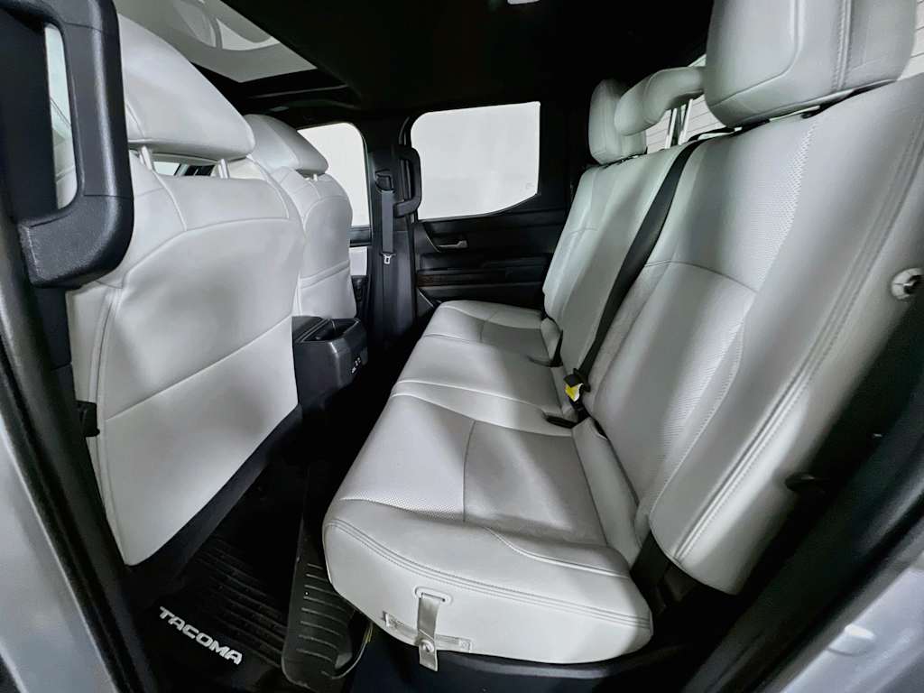 2024 Toyota Tacoma — photo 26