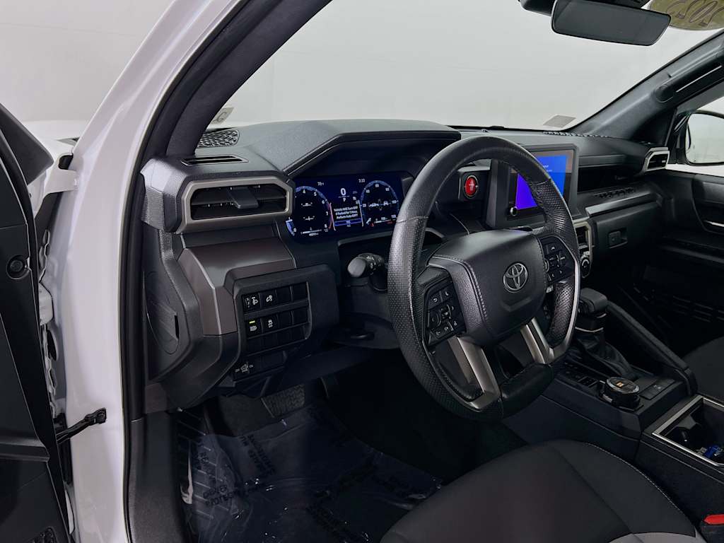 2025 Toyota Tacoma — photo 9
