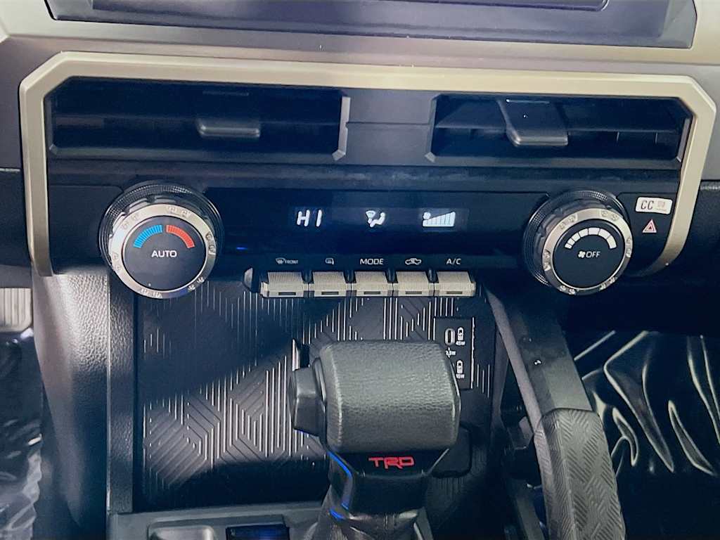 2025 Toyota Tacoma — photo 16