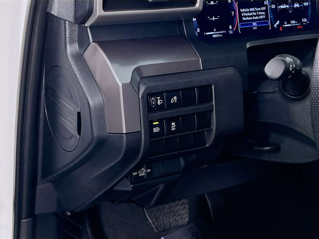 2025 Toyota Tacoma — photo 10