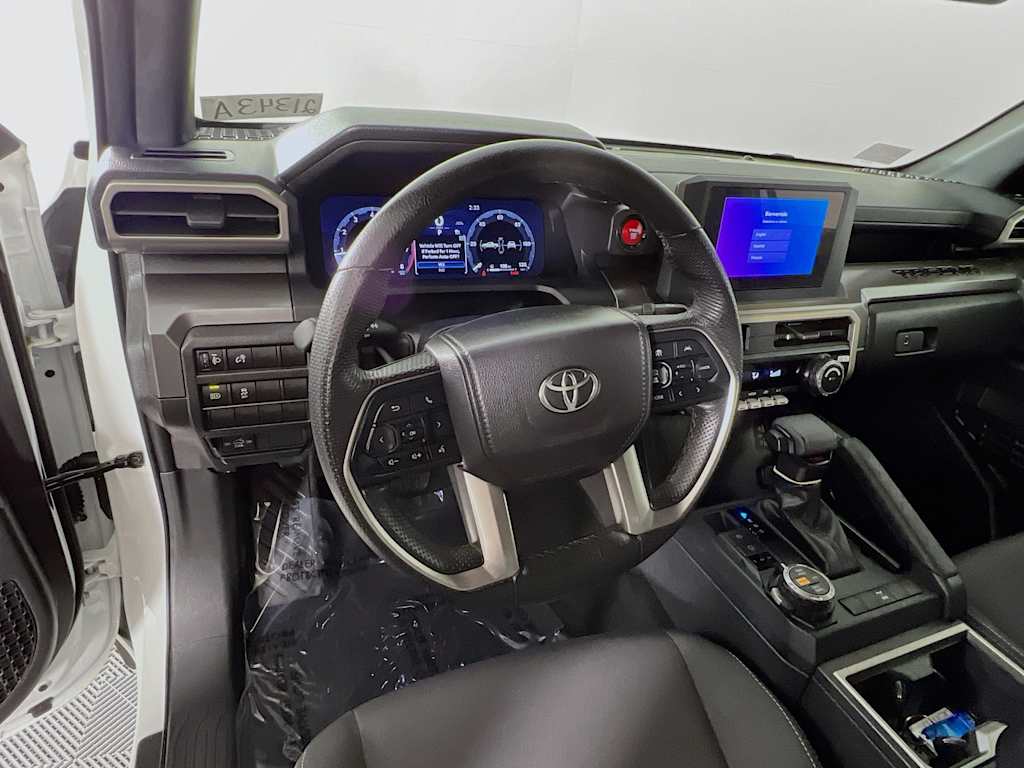 2025 Toyota Tacoma — photo 11