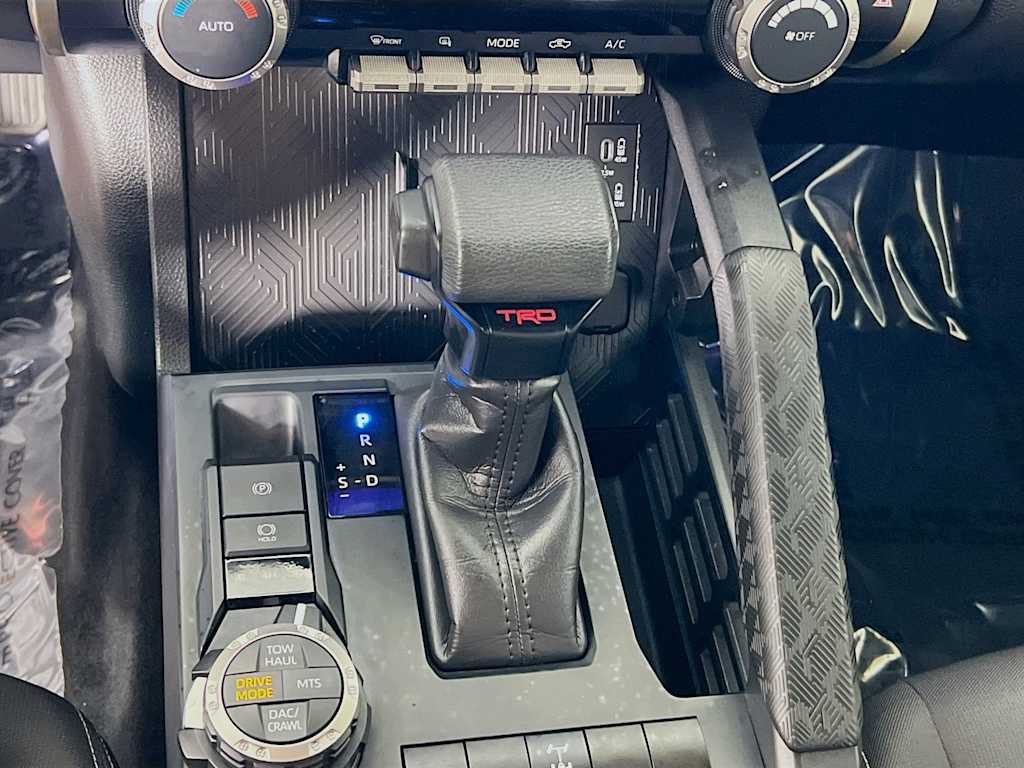 2025 Toyota Tacoma — photo 17
