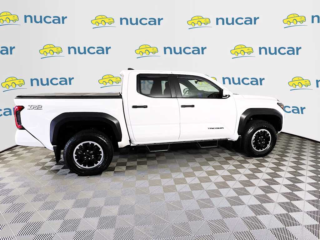 2025 Toyota Tacoma — photo 8