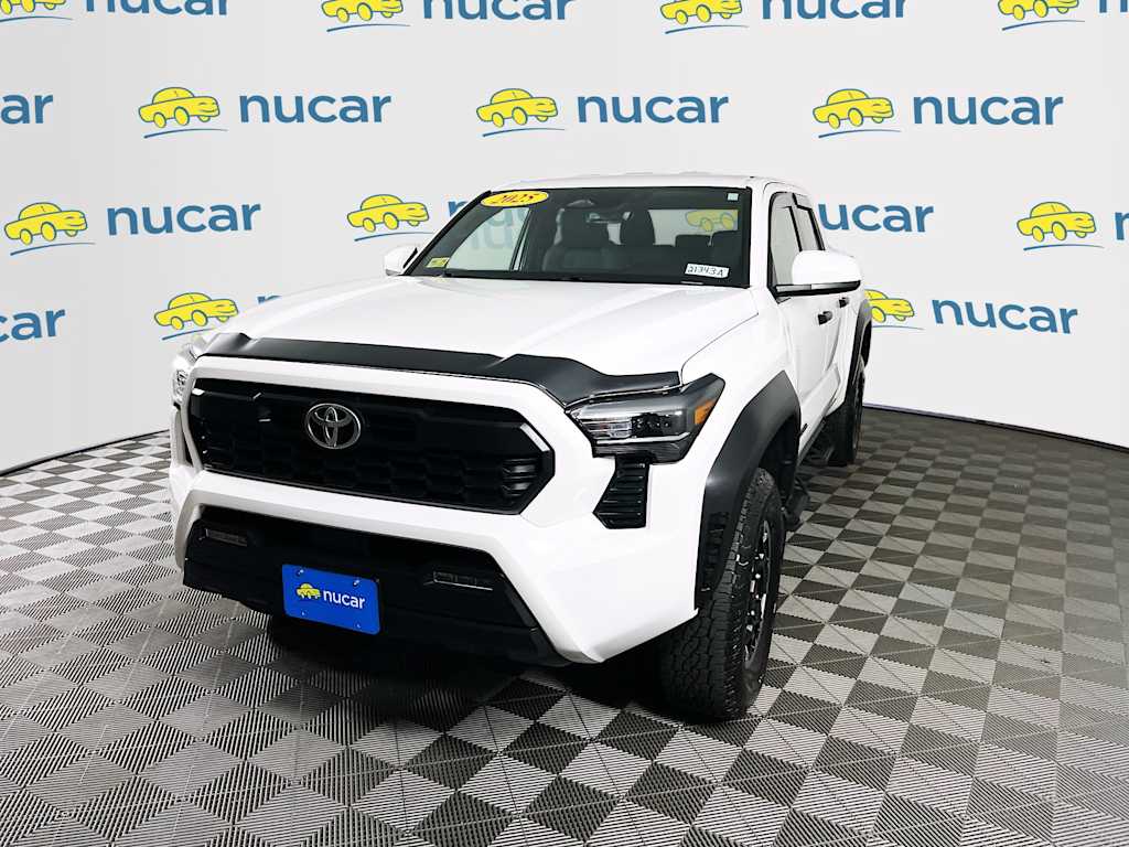 2025 Toyota Tacoma — photo 3