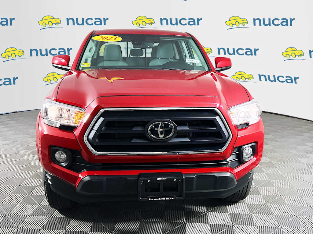 2023 Toyota Tacoma — photo 2