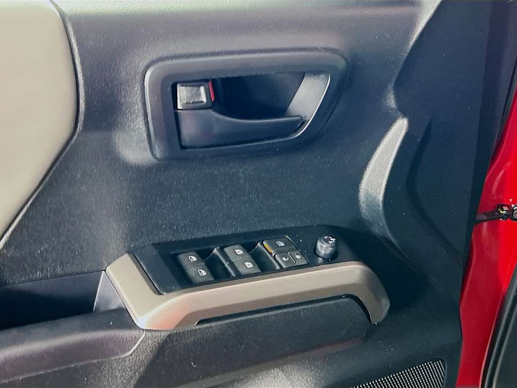 2023 Toyota Tacoma — photo 18