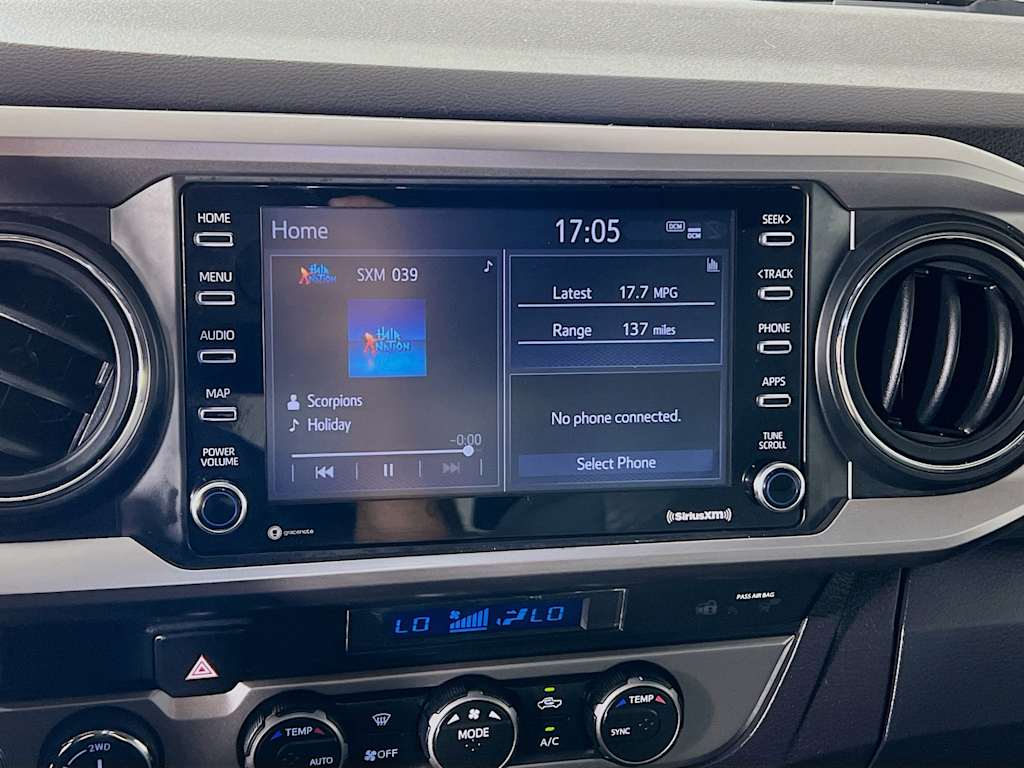 2023 Toyota Tacoma — photo 13