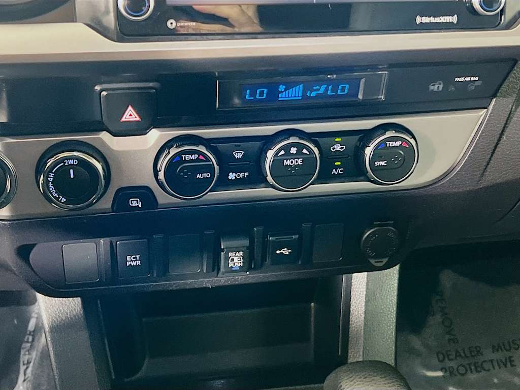 2023 Toyota Tacoma — photo 16