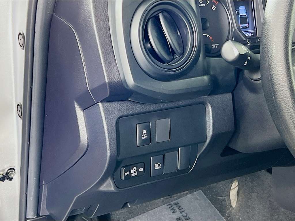 2023 Toyota Tacoma — photo 10