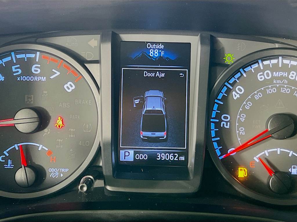 2023 Toyota Tacoma — photo 12