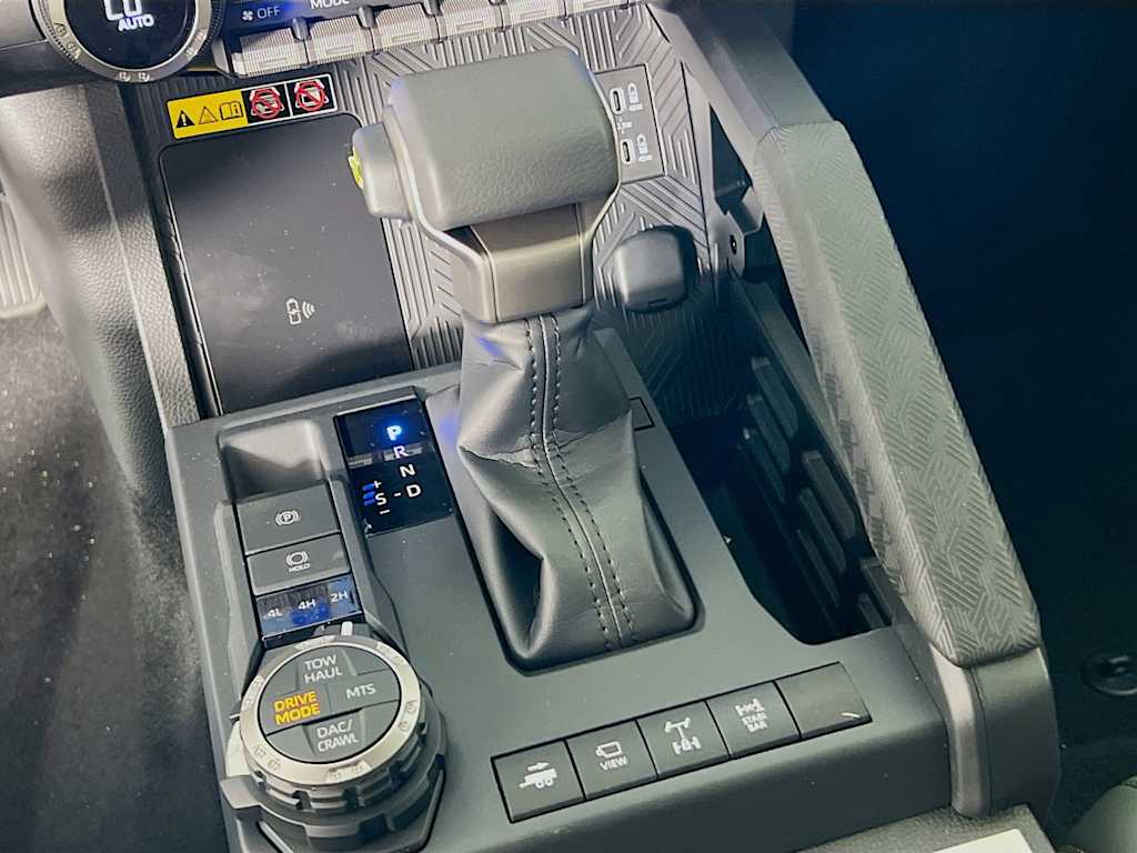 2025 Toyota Tacoma — photo 12