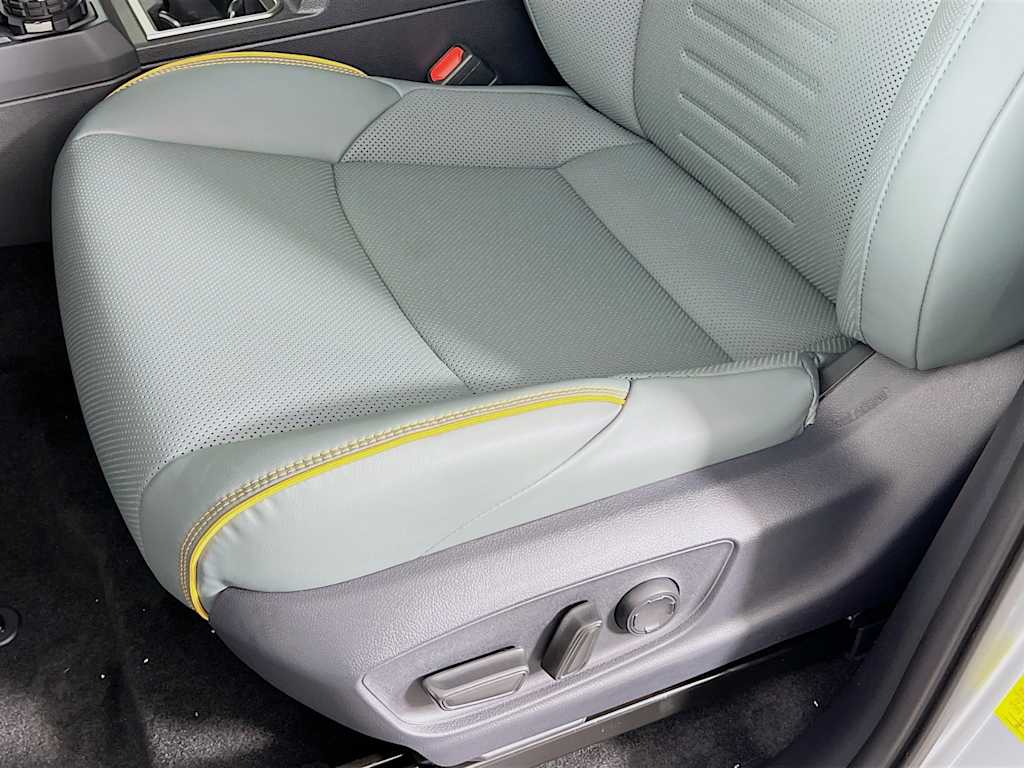 2025 Toyota Tacoma — photo 17