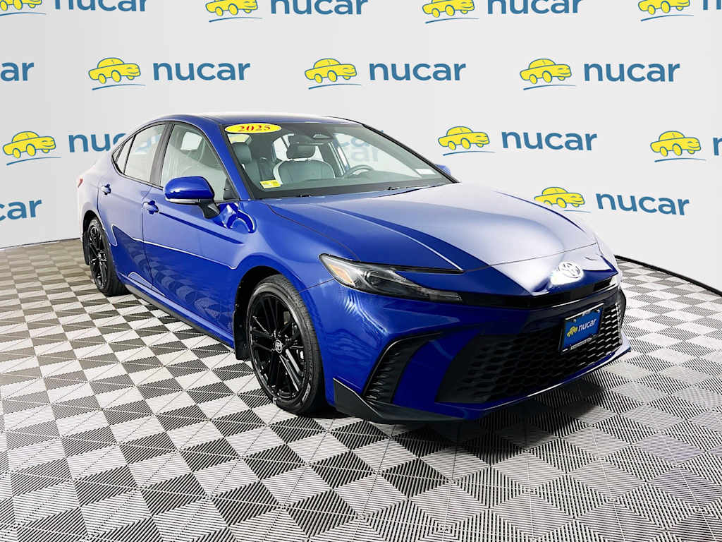 2025 Toyota Camry — photo 1