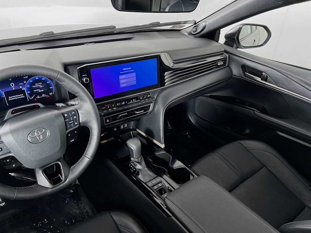 2025 Toyota Camry — photo 24