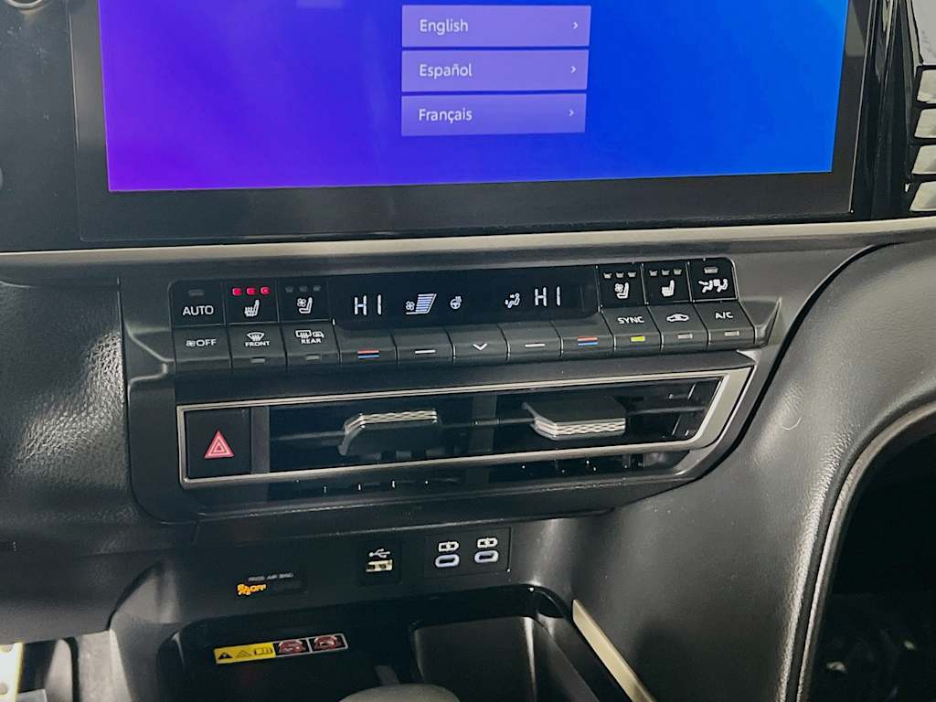 2025 Toyota Camry — photo 15