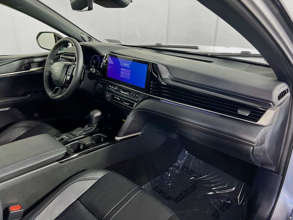 2025 Toyota Camry — photo 29
