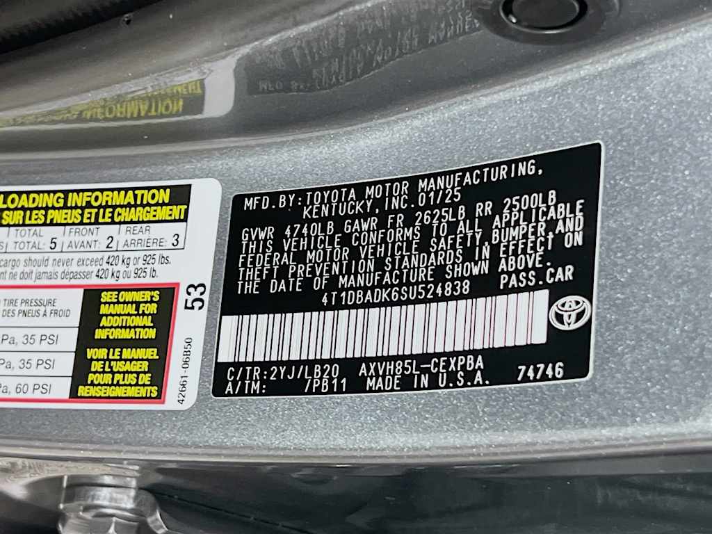 2025 Toyota Camry — photo 32