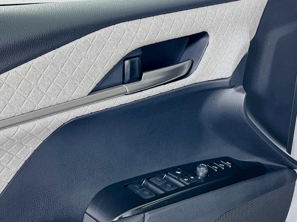 2026 Toyota Camry — photo 17