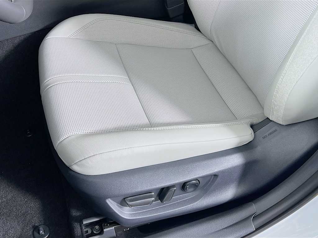2026 Toyota Camry — photo 18
