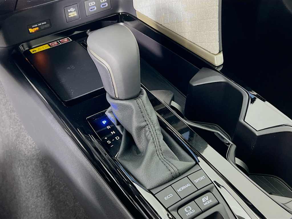 2026 Toyota Camry — photo 12