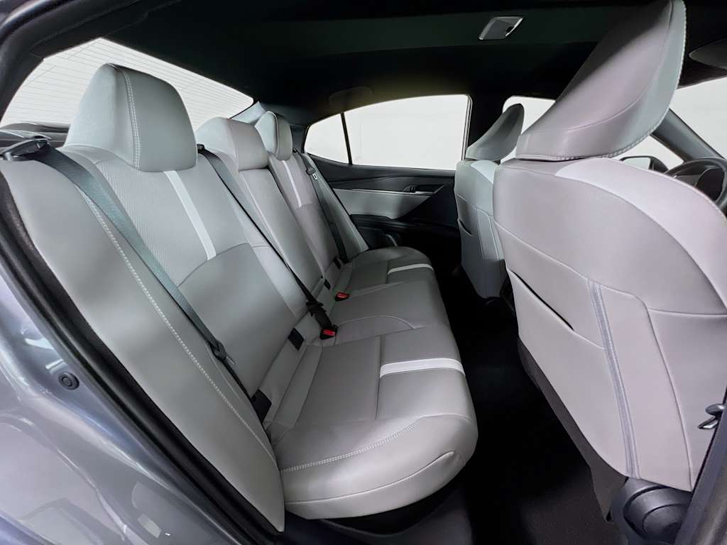 2025 Toyota Camry — photo 26