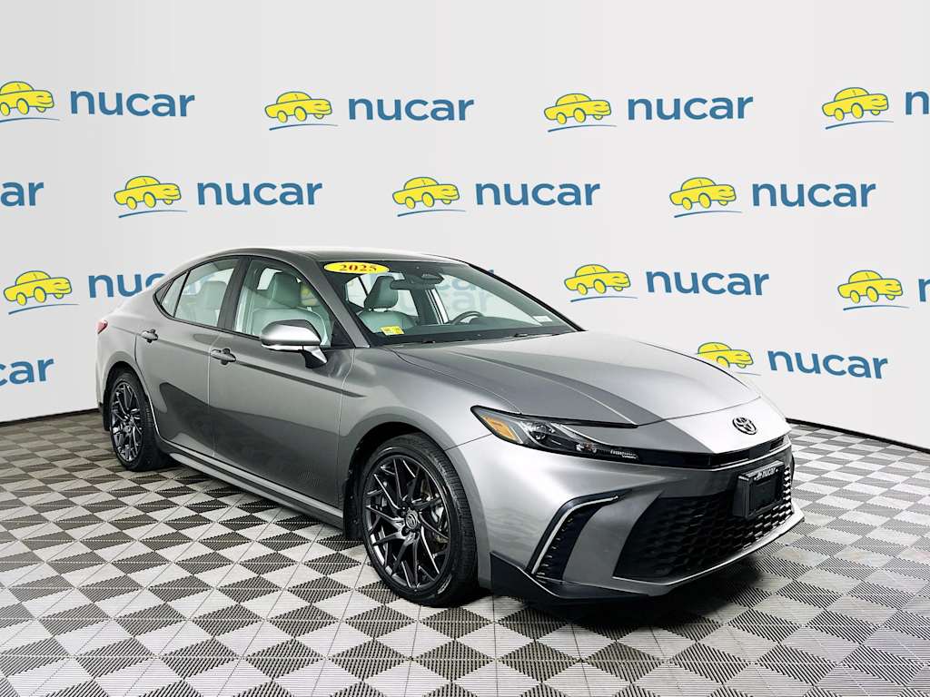 2025 Toyota Camry — photo 1