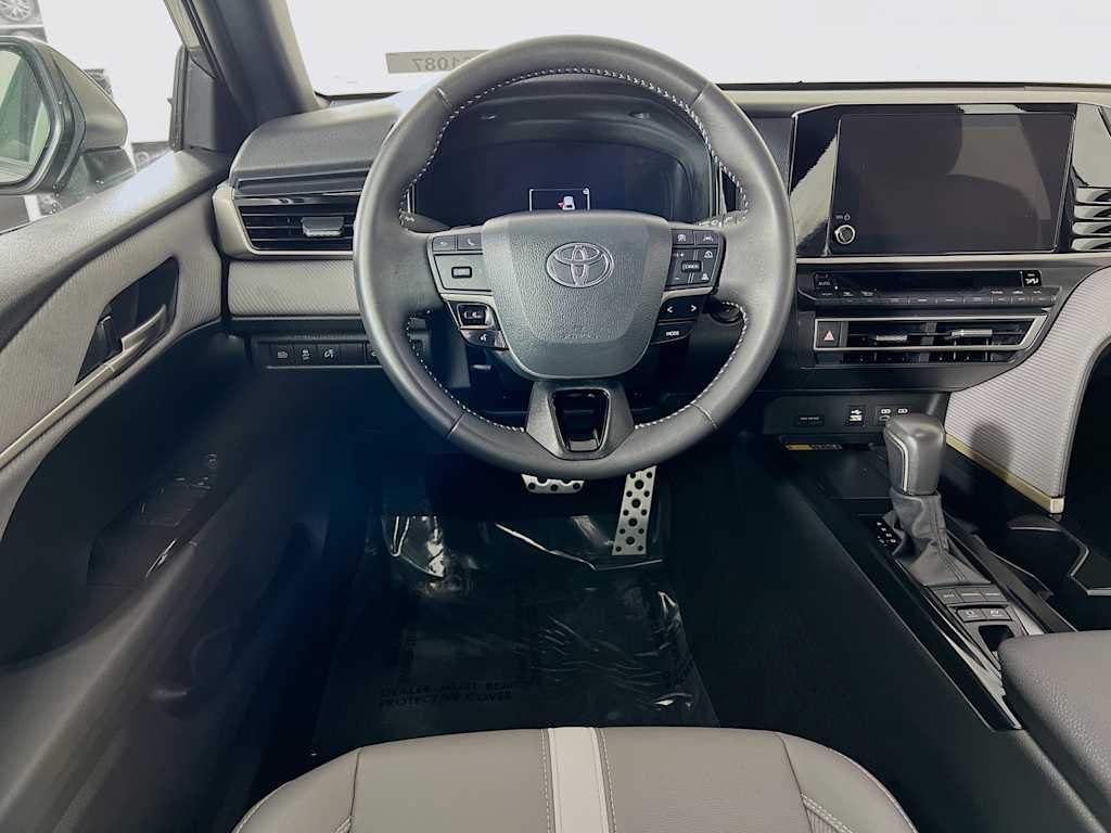 2025 Toyota Camry — photo 21