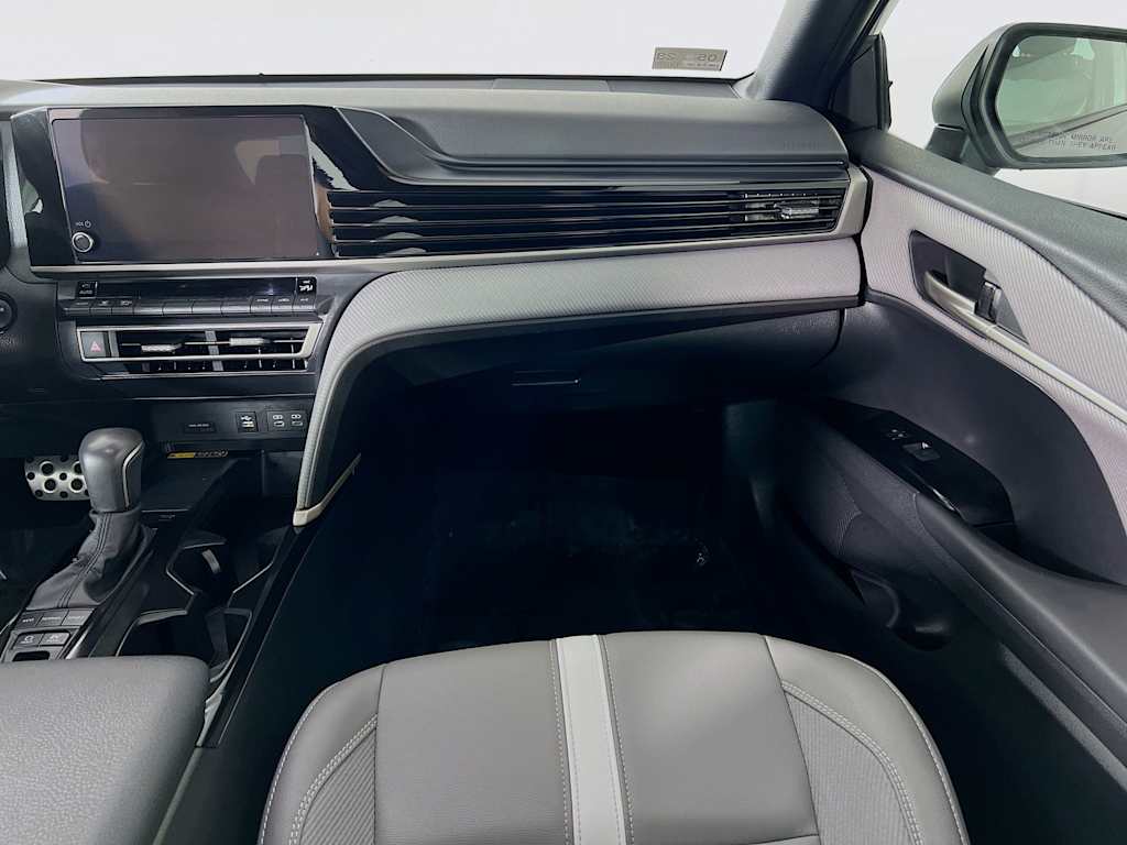 2025 Toyota Camry — photo 22