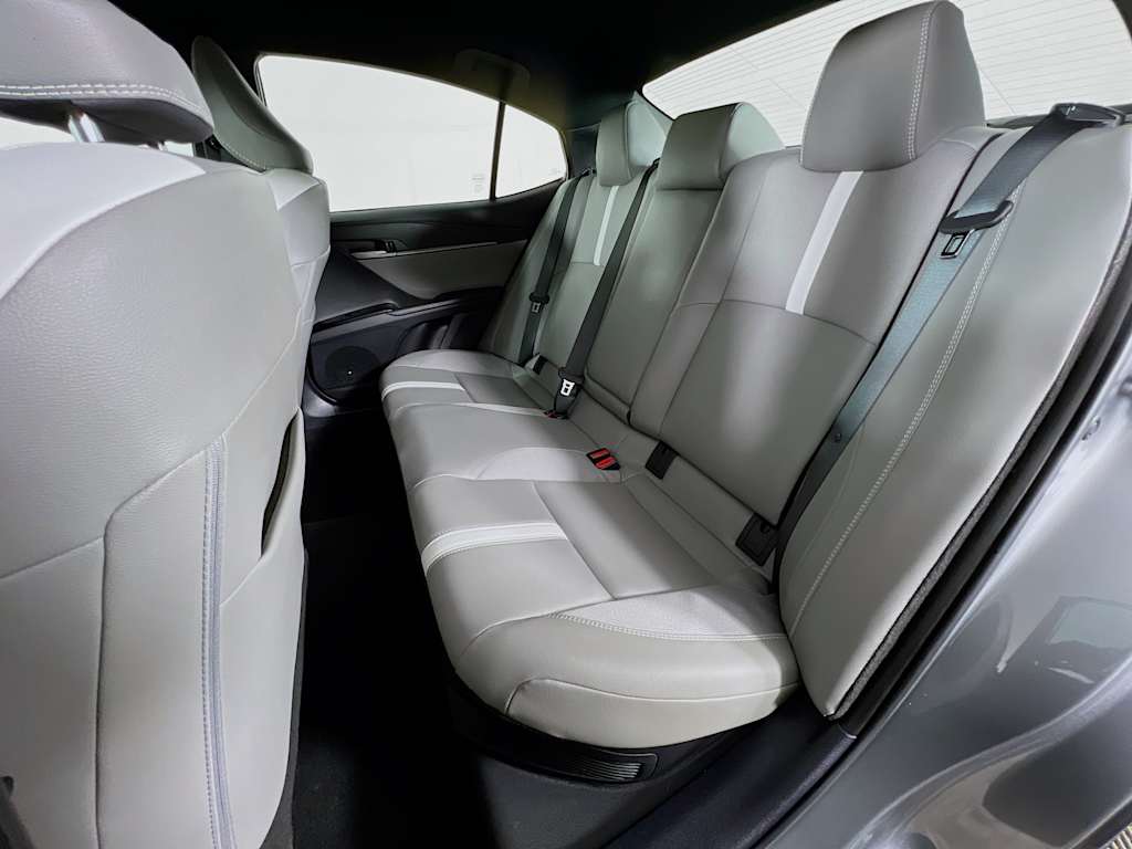 2025 Toyota Camry — photo 23
