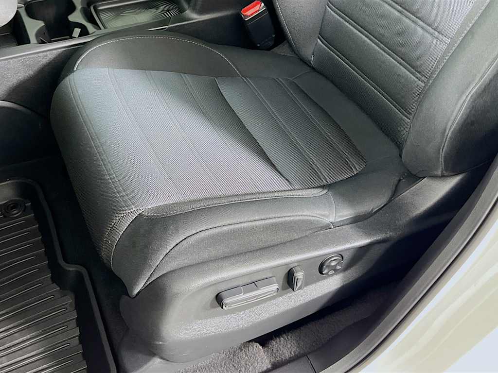 2017 Honda CR-V — photo 19