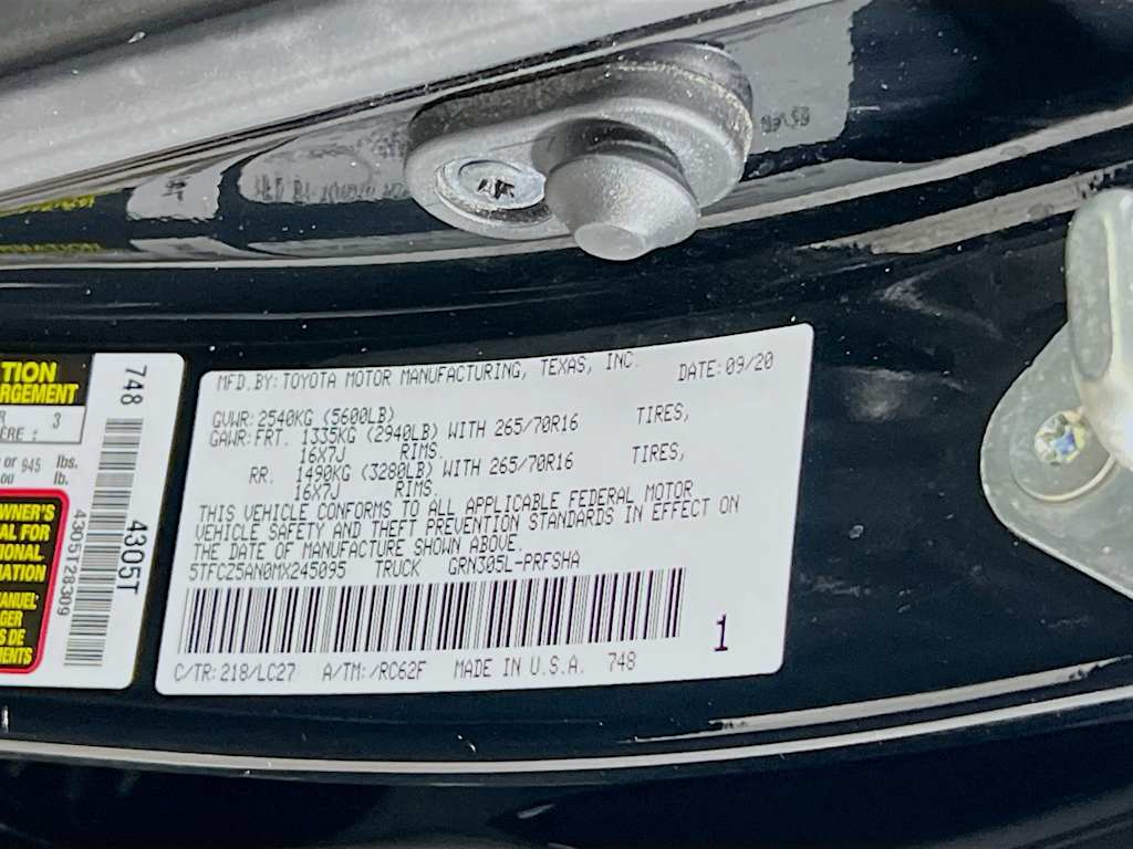 2021 Toyota Tacoma — photo 32