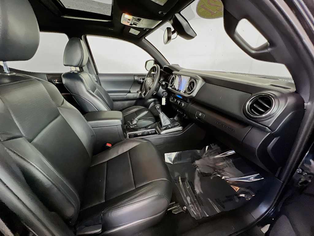2021 Toyota Tacoma — photo 28