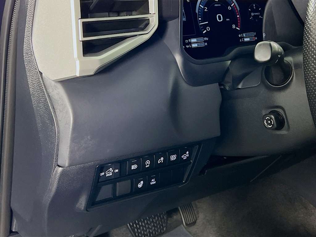 2023 Toyota Tundra — photo 10
