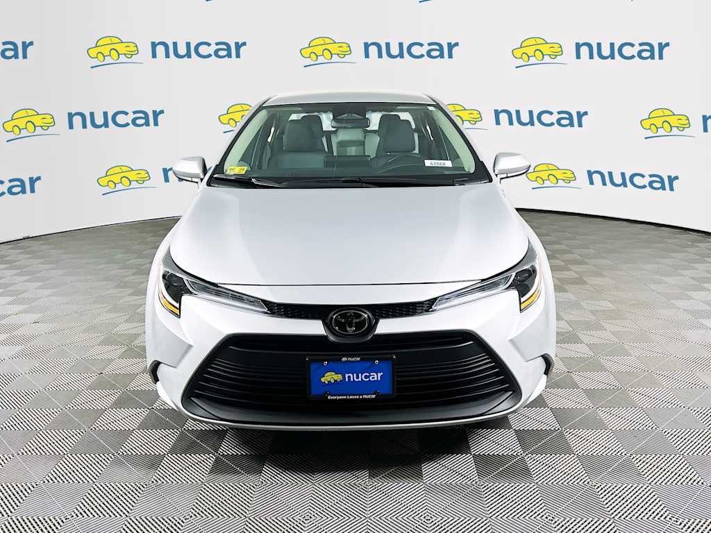 2025 Toyota Corolla — photo 2