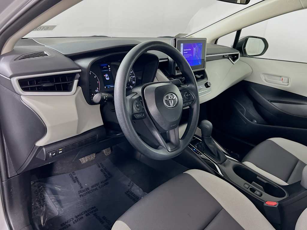 2025 Toyota Corolla — photo 9