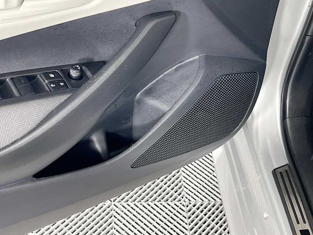 2025 Toyota Corolla — photo 18