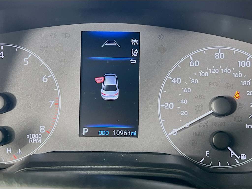 2025 Toyota Corolla — photo 12